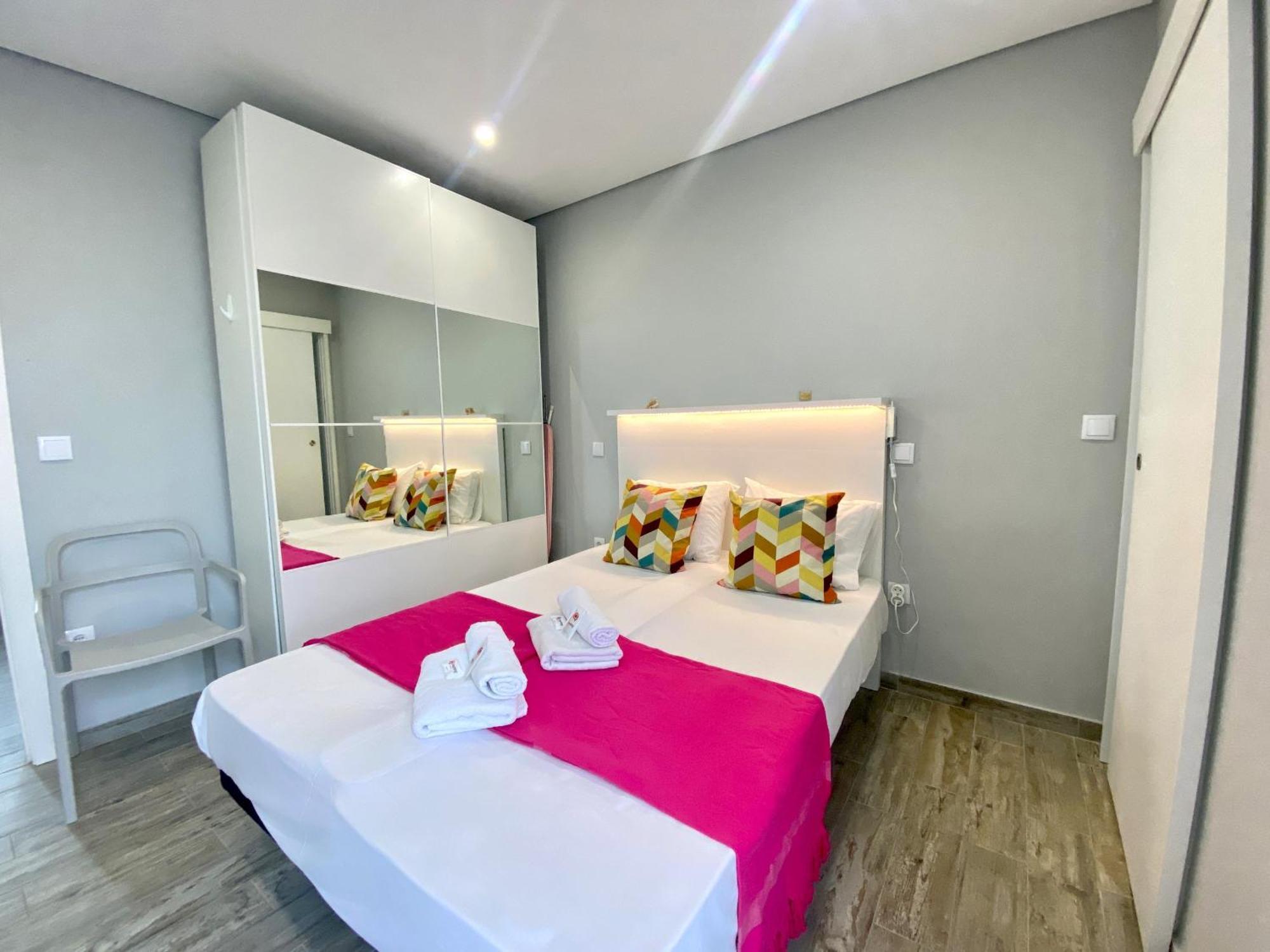 Quarteira Stylish 2 By Homing Apartment Екстериор снимка